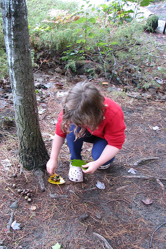 chipmunkdinner.jpg